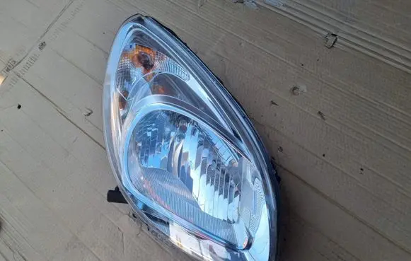 Renault Kangoo II Headlight/headlamp 260105126R