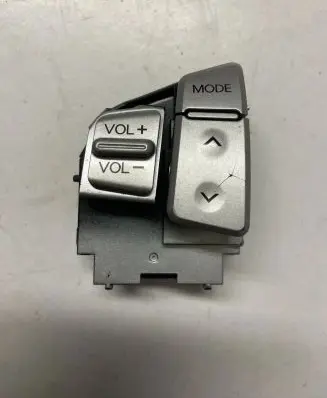 Hyundai Genesis Steering wheel buttons/switches 200008133