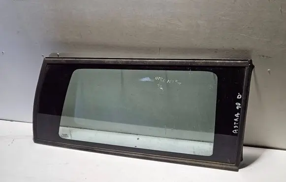 Opel Astra F Rear side window 43R000980
