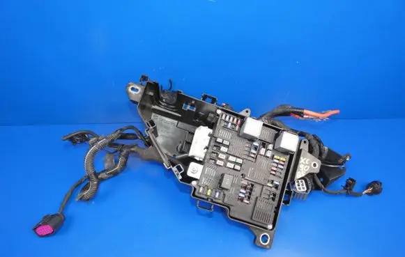 Volvo XC90 Fuse box set 32268452 69789008