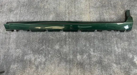 Sill/side skirt trim