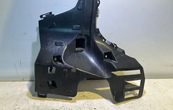 Volvo XC40 Front bumper mounting bracket 32136093