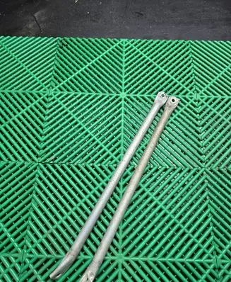 BMW 5 F10 F11 Radiator support slam panel bracket 7200775