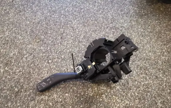 Volkswagen Touran I Wiper control stalk 1K0953503EP 1K0953513G