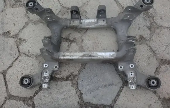 BMW 5 F10 F11 Rear subframe 6798545
