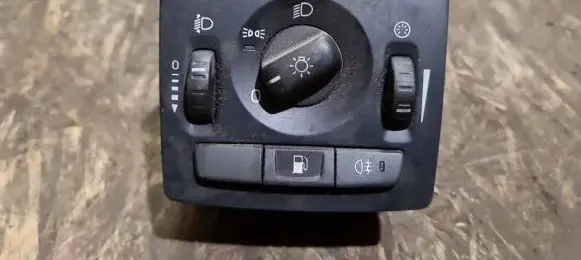 Volvo V50 Light switch 30739298