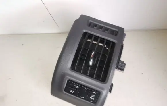 Toyota Prius+ (ZVW40) Dashboard side air vent grill/cover trim 5566147120 75D807 5568647060