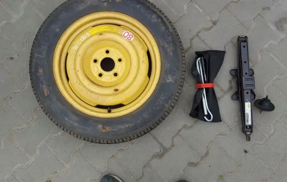 Mitsubishi FTO R17 spare wheel 5X114
