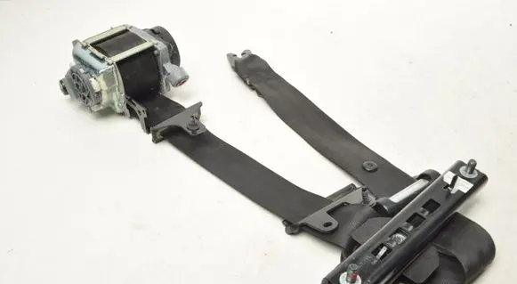 Volvo V60 Front seatbelt 39800482