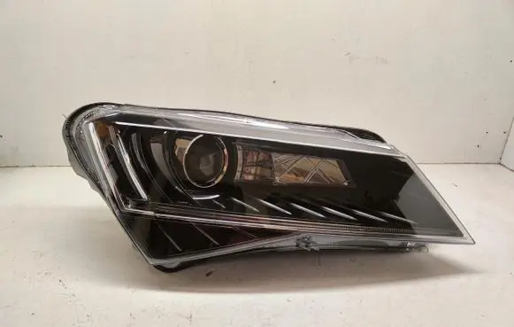 Skoda Superb B8 (3V) Headlight/headlamp