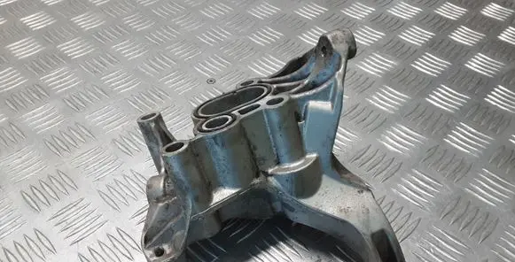 Audi Q8 A/C compressor mount bracket 059145169CK