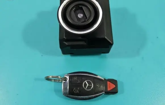 Mercedes-Benz CLS C218 X218 Ignition lock A2129056601 IMPRK1407453