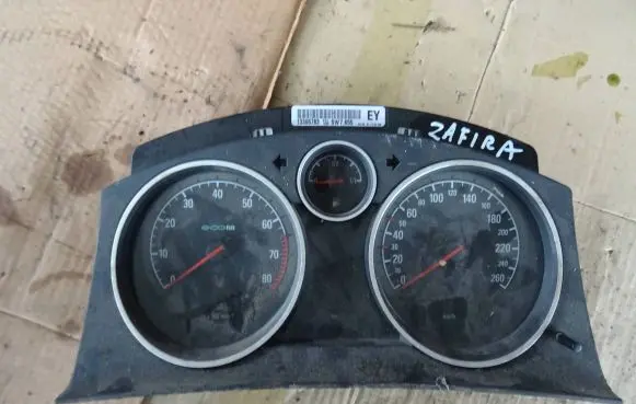 Opel Zafira B Speedometer (instrument cluster) 13305783 SW7655