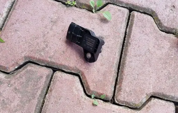 Nissan Qashqai Air pressure sensor H8200758731