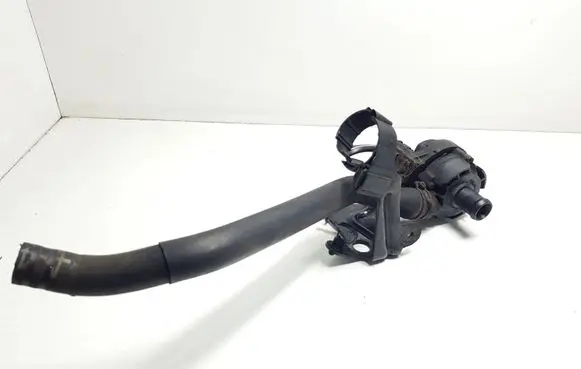 Volkswagen PASSAT B8 Electric auxiliary coolant/water pump 5G0965567