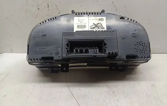 Volkswagen Golf Plus Speedometer (instrument cluster) 1K0920862K VWZBZ0E0284971 V0003000