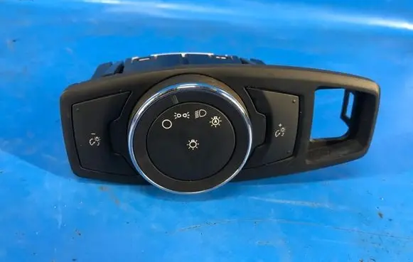 Lincoln MKZ II Central body control module DP5T13D061BEW