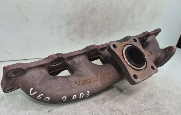 Volvo V60 Exhaust manifold 30757870