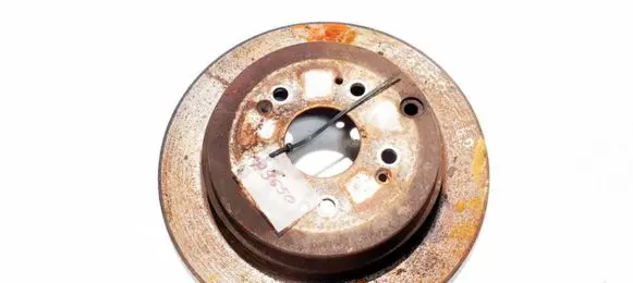 Honda CR-V Rear brake disc neventiliuojamas