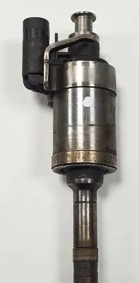Ford Focus Fuel injector CM5G-9F593-FA
