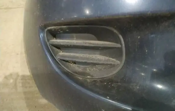 Toyota Yaris Front bumper lower grill 