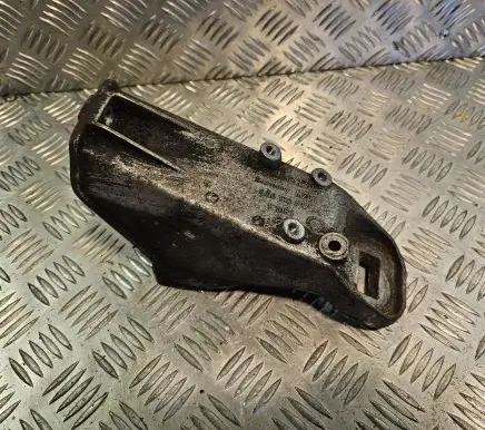 Audi A6 S6 C4 4A Engine mounting bracket 4A0199307