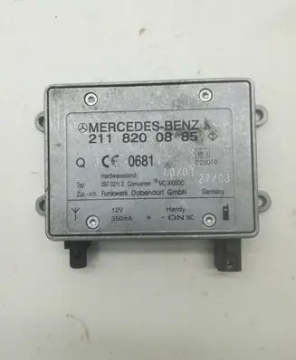 Mercedes-Benz E W211 Bluetooth antenna 2118200885