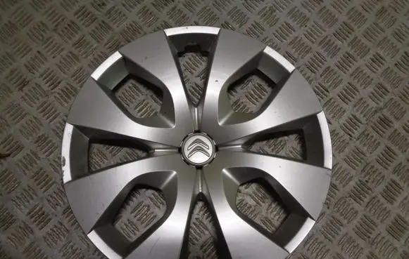 Citroen C4 Cactus R16 wheel hub/cap/trim 9805779877
