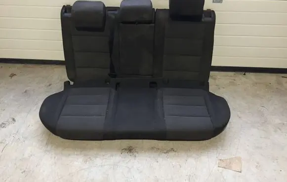 Volkswagen Golf VI Rear seat 