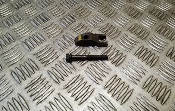 KIA Sportage Fuel Injector clamp holder