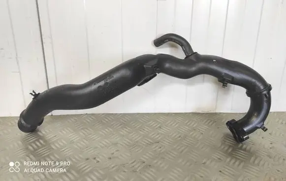 Opel Vivaro Intercooler hose/pipe 93861384 8200760904