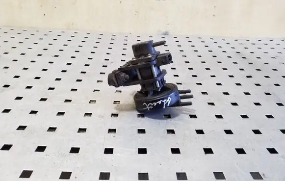 Audi A6 S6 C4 4A Turbo solenoid valve 357906283