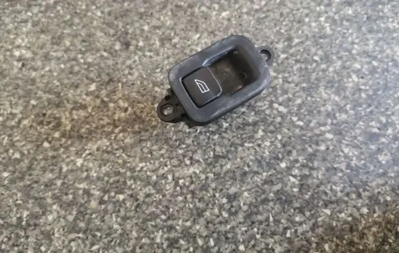 Volvo V50 Electric window control switch