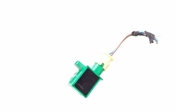 Volkswagen Golf VI Airbag deployment crash/impact sensor 5K0959351 5WK44000