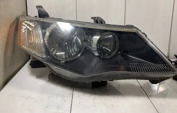 Mitsubishi Outlander Headlight/headlamp 3550