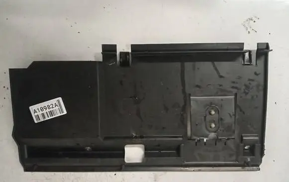 Nissan X-Trail T30 Other exterior part 685208h9