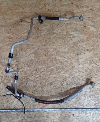 Volkswagen Touran I Air conditioning (A/C) pipe/hose 1T0820743 070406