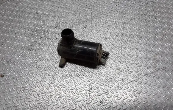 Mitsubishi Pajero Windscreen/windshield washer pump