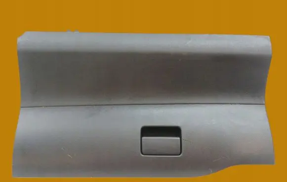 Toyota Auris 150 Glove box