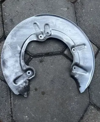 BMW X5 G05 Rear brake disc plate dust cover 6899154 222260