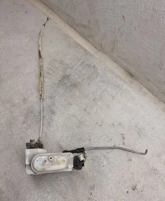 Audi A8 S8 D2 4D Front door lock 4D1837016D