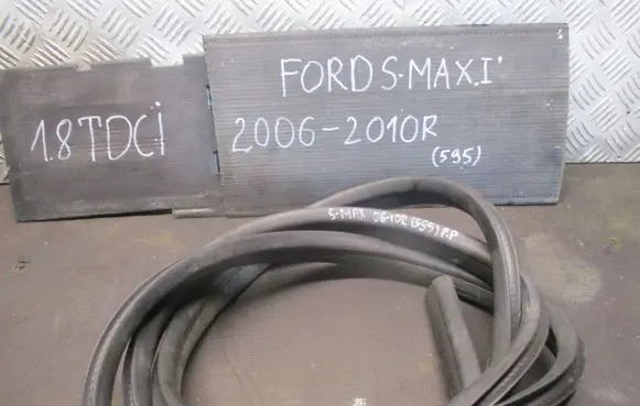 Ford S-MAX Front door rubber seal 