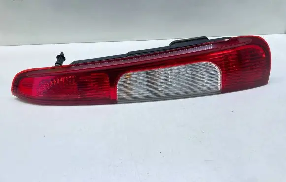 Ford Focus C-MAX Rear/tail lights 3M5113A602AA