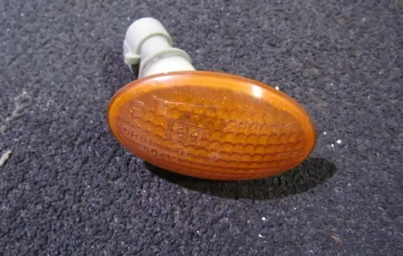 Opel Tigra A Front fender indicator light