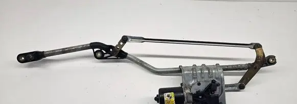 Front wiper linkage and motor