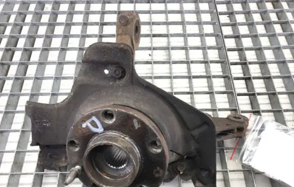 Fiat Tipo Front wheel hub spindle knuckle