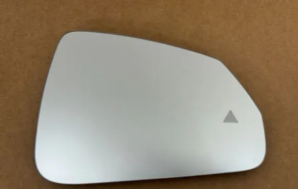 BMW 2 Active Tourer U06 Wing mirror glass 51165A18096