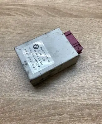 BMW 5 E39 Light module LCM 8375964