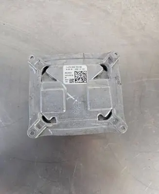 Chrysler Pacifica Headlight ballast module Xenon 147000015300 10EEG150706