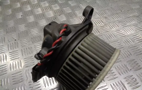 Chrysler PT Cruiser Front door blower motor 04885950AB